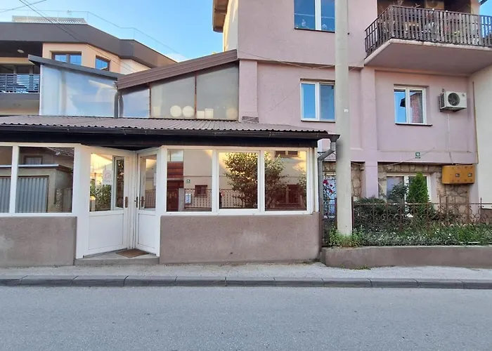 Apartman Nani - Secure And Free Parking Space!